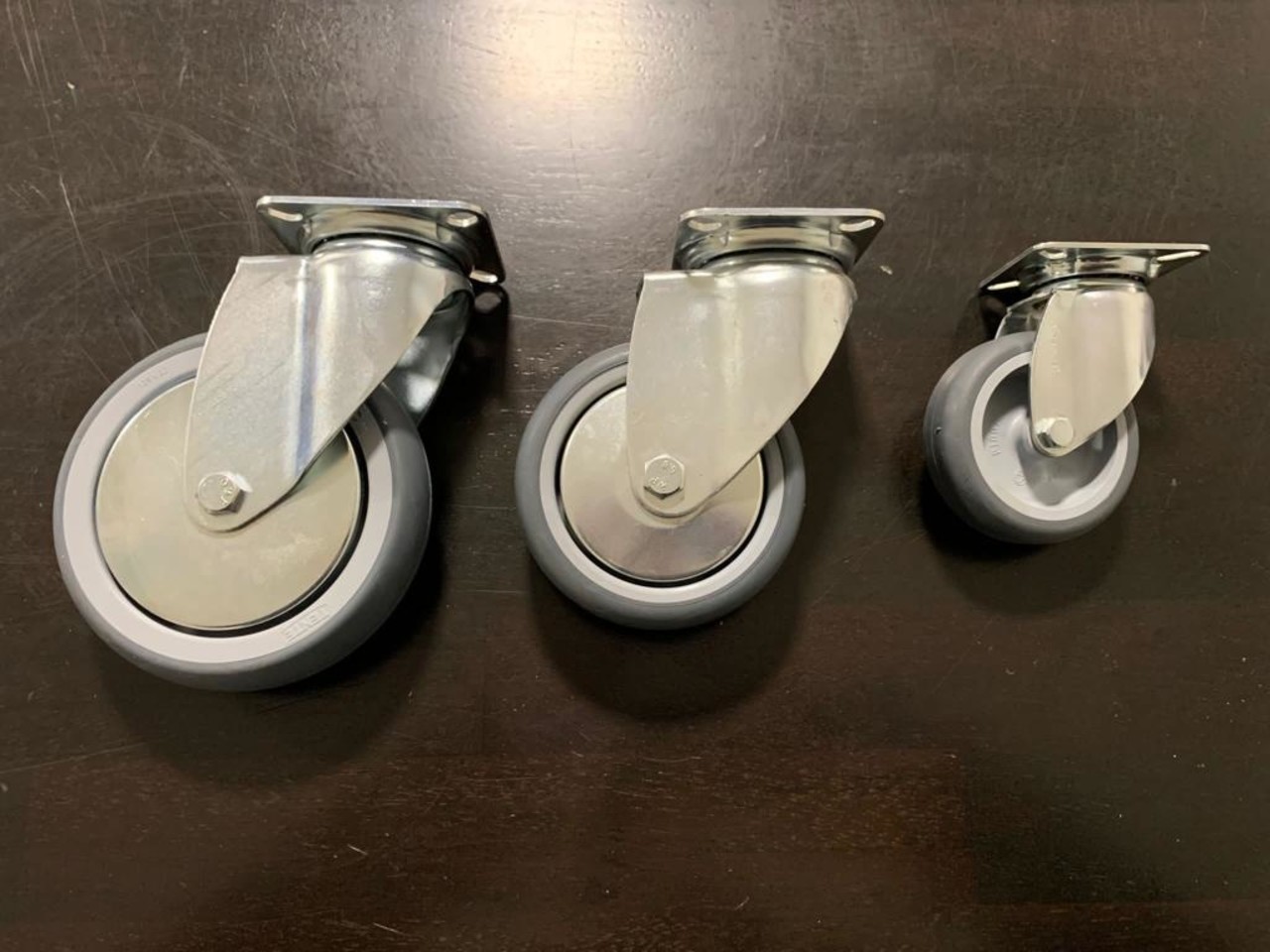 Tente Zwenkwiel 100mm - Tente 2470 PJH 100 P50 grijs Tente Zwenkwiel 100mm - Tente 2470 PJH 100 P50 grijs