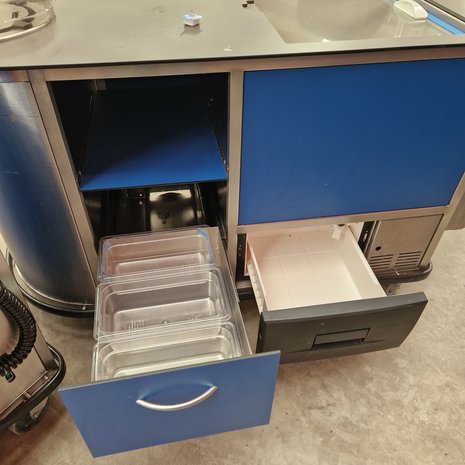 Jos ten Berg Broodserveerwagen Buffetwagen Hospitality II Maxi Blauw, gebruikt Jos ten Berg Broodserveerwagen Buffetwagen Hospitality II Maxi Blauw, gebruikt