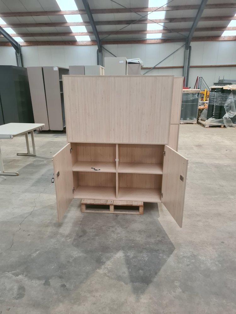 Kantoor kast hout B120xD40xH150 cm, gebruikt Kantoor kast hout B120xD40xH150 cm, gebruikt