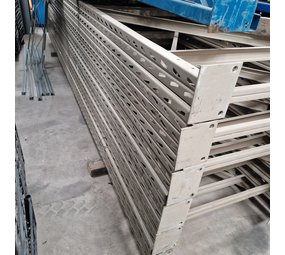 Overtoom Overtoom Palletstelling Staander 4500x900x90, gebruikt Overtoom Overtoom Palletstelling Staander 4500x900x90, gebruikt