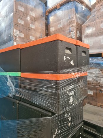 EPP Thermobox Oranje/Groene deksel 68 x 38 x 40 cm, gebruikt EPP Thermobox Oranje/Groene deksel 68 x 38 x 40 cm, gebruikt