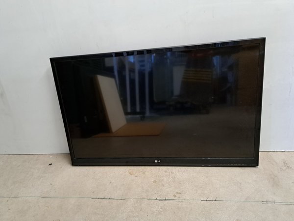 LG Group Lg 42lm615s televisie 42 inch gebruikt