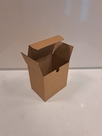 Vouwdoos 194x142x196 mm Enkelgolf Karton Bruin FEFCO 0713 Nieuw