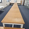 Werktafel 200x60xH90 grijs frame, houten blad, gebruikt Werktafel 200x60xH90 grijs frame, houten blad, gebruikt