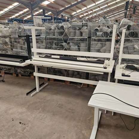 Vepa Vepa Step 1 elektrisch zit-sta bureau 180x80cm, gebruikt Vepa Vepa Step 1 elektrisch zit-sta bureau 180x80cm, gebruikt