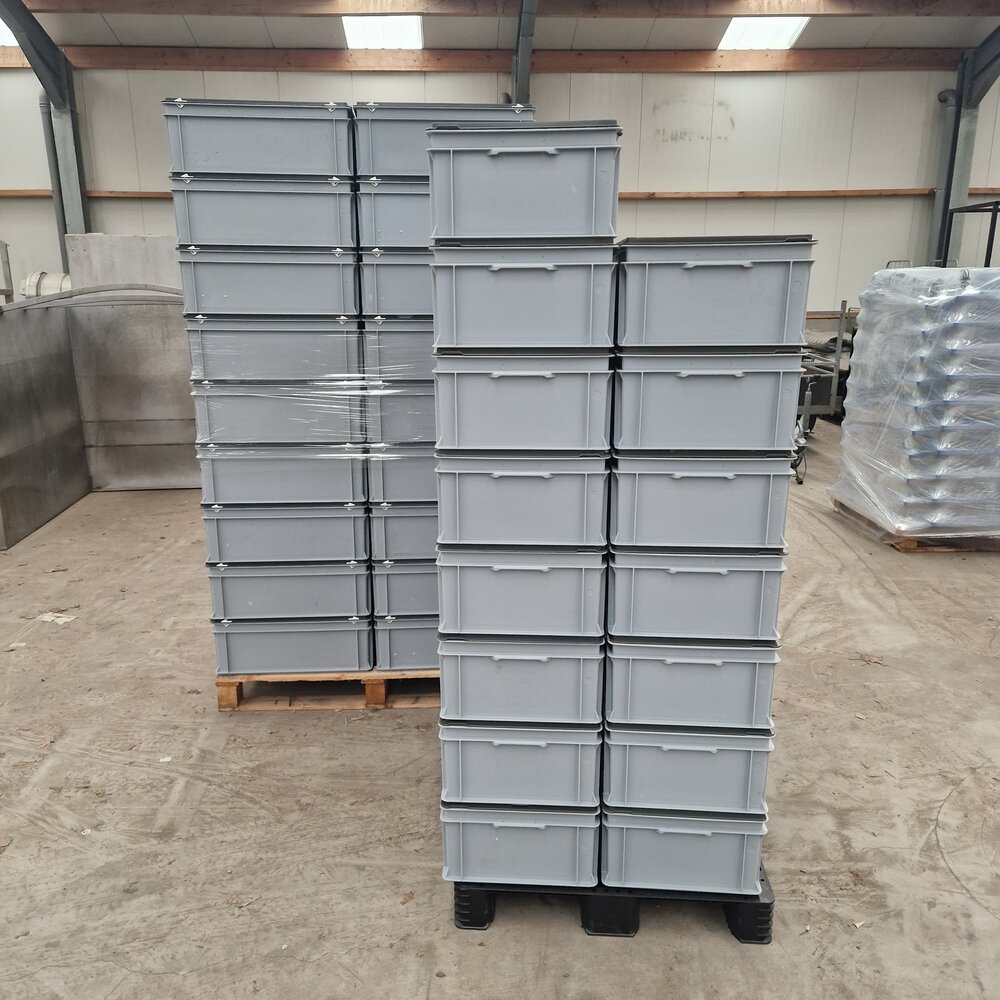 Emtrade Stapelbak met deksel, 600x400x22 mm, euronorm, grijs pp, gebruikt