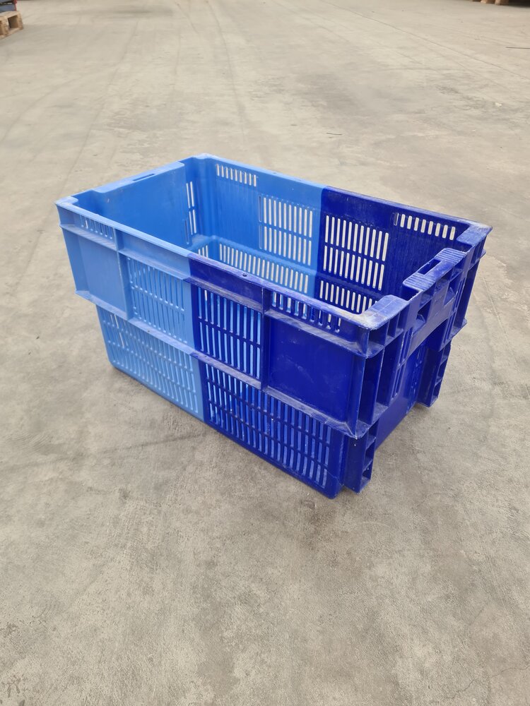 Allibert Nestbare stapelkrat geperforeerd 500x300x280cm blauw, gebruikt Allibert Nestbare stapelkrat geperforeerd 500x300x280cm blauw, gebruikt
