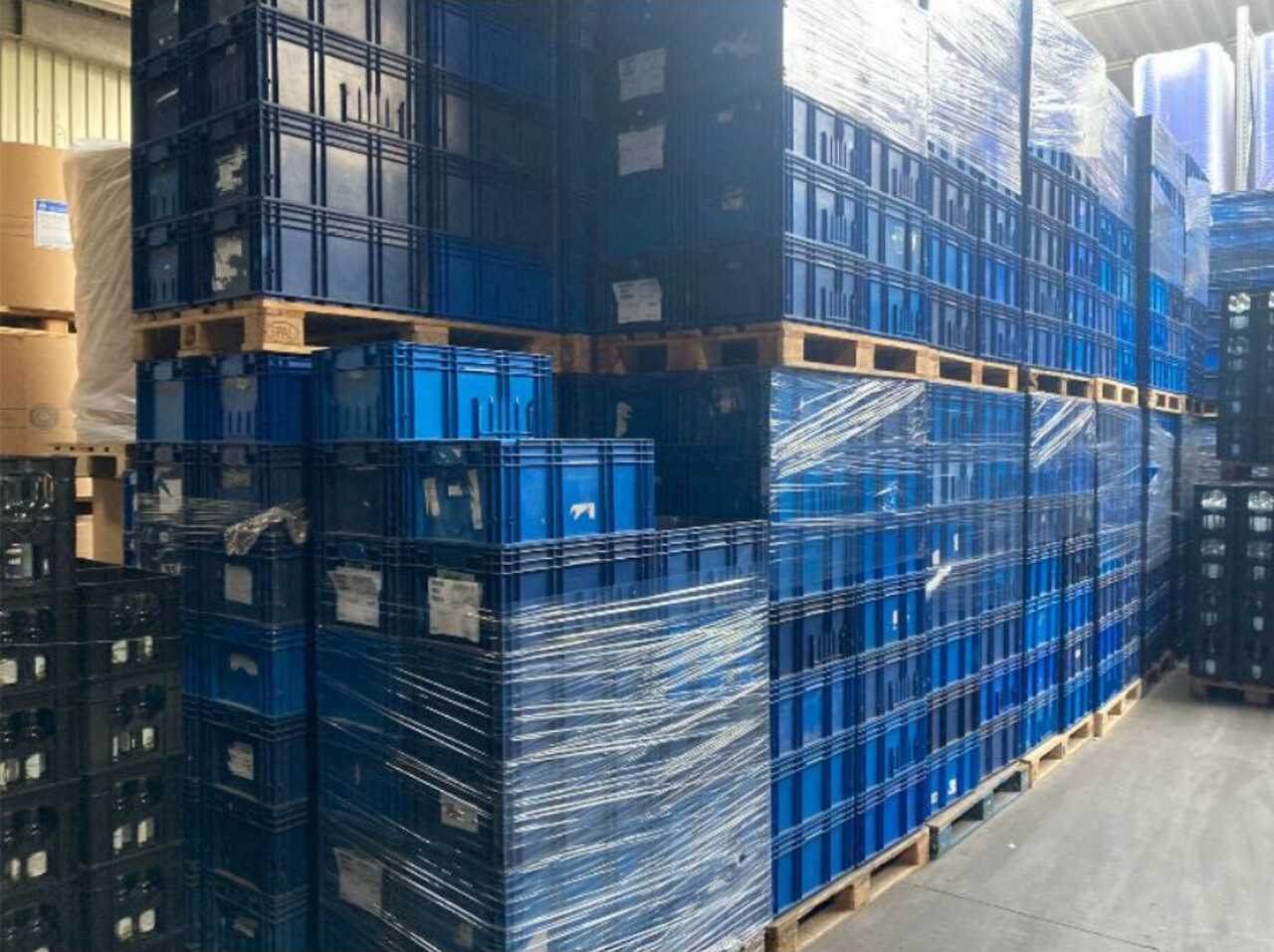 Stapelbak 600x400x280 euronorm blauw, gebruikt