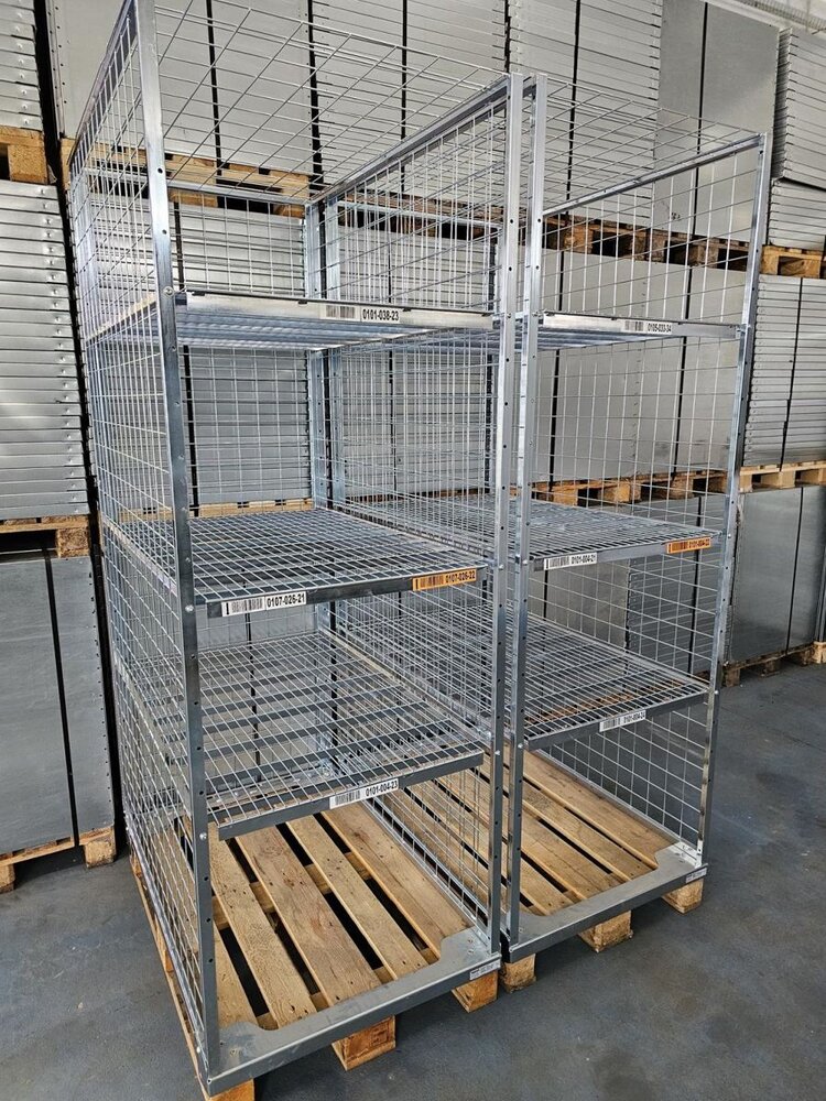 Wanzl Pallet box 1200x800xH2200mm met 3 legborden (4 niveaus), als nieuw Wanzl Pallet box 1200x800xH2200mm met 3 legborden (4 niveaus), als nieuw