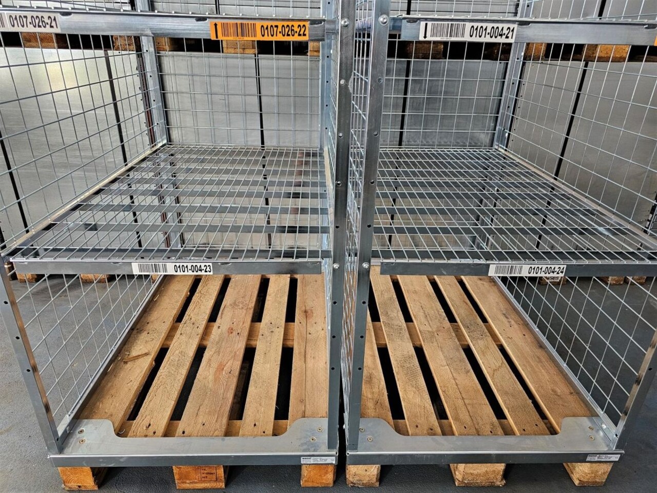 Wanzl Pallet box 1200x800xH1700 met 2 legborden (3 niveaus), als nieuw
