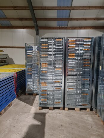 Wanzl Rooster/legbord 1200x800mm, maas 30x150mm verzinkt, nieuw