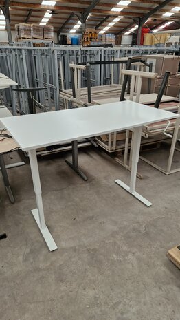 IKEA Ikea Zitsta Bureau slinger 160x80 wit/wit, gebruikt IKEA Ikea Zitsta Bureau slinger 160x80 wit/wit, gebruikt