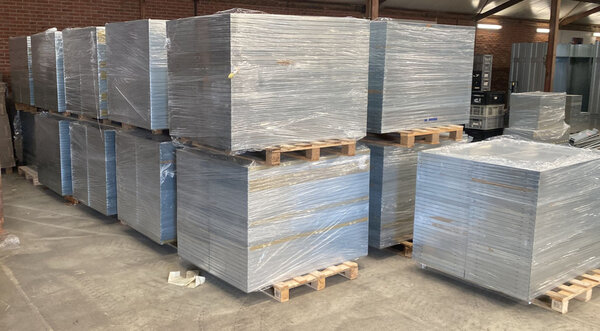 SSI Schäfer SSI Schafer R3000 Legbordstelling 500mm diep, 5 legborden, zijwand, gebruikt