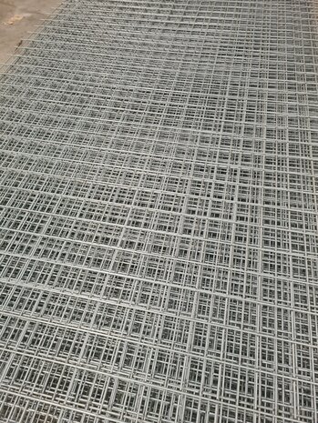 Gaas mat 97x245 cm, maas 5x5 cm, gebruikt Gaas mat 97x245 cm, maas 5x5 cm, gebruikt