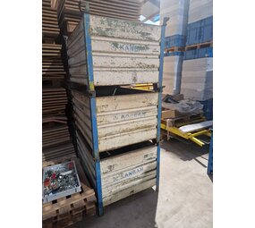 Stapelbak staal 1200x800xH670 mm, 4 wanden, gebruikt Stapelbak staal 1200x800xH670 mm, 4 wanden, gebruikt
