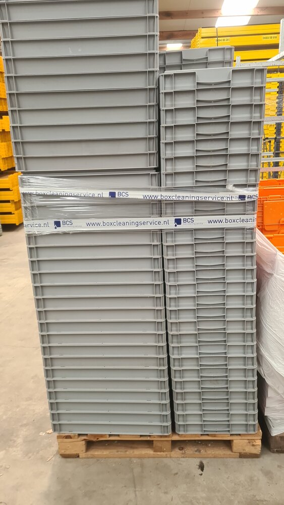 Basicline Kunststof stapelbak 600x400x75mm grijs, gebruikt Basicline Kunststof stapelbak 600x400x75mm grijs, gebruikt