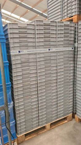 Basicline Kunststof stapelbak 600x400x75mm grijs, gebruikt Basicline Kunststof stapelbak 600x400x75mm grijs, gebruikt