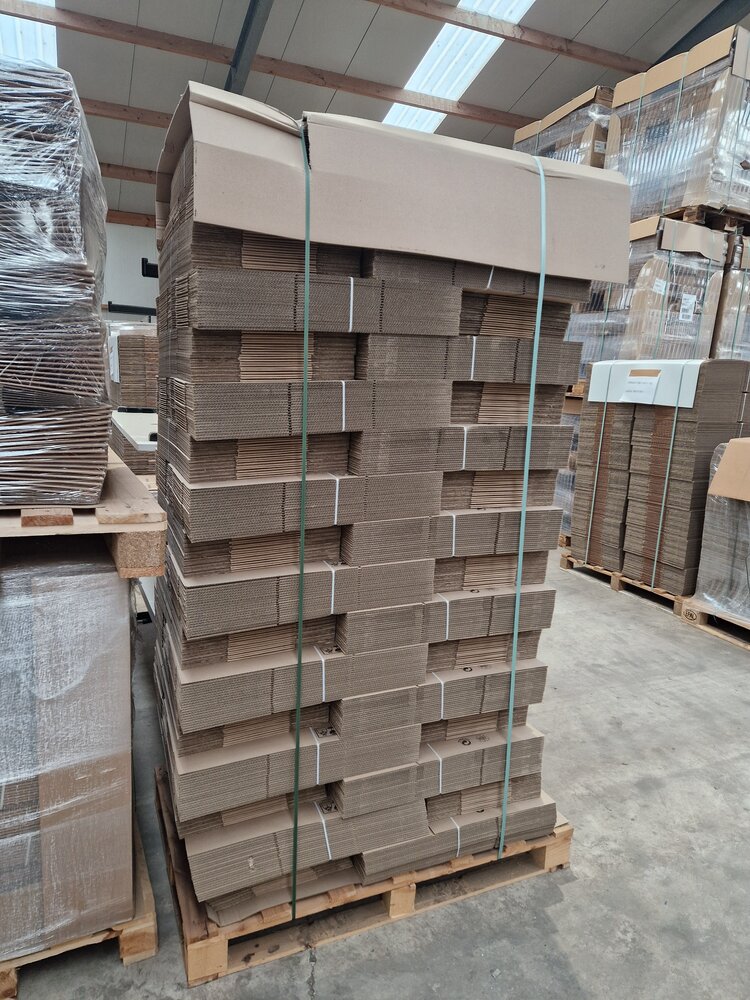 Vouwdoos 420x210x180mm enkelgolf (pallet 980 stuks), nieuw