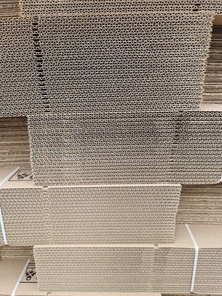 Vouwdoos 420x210x180 mm enkelgolf karton bruin fefco 0201 (pallet 980 stuks) nieuw