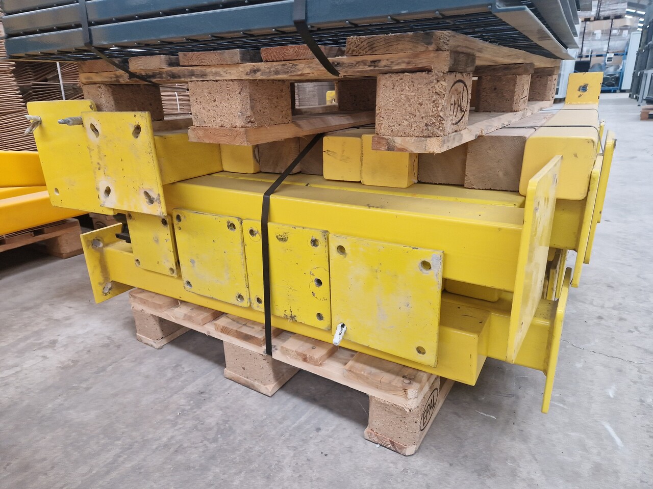 Rampaal 100x10x10cm geel, gebruikt