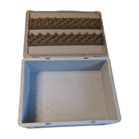 Emtrade Stapelbak 400x300x120mm met afsluitbare deksel gesloten grijs, gebruikt Emtrade Stapelbak 400x300x120mm met afsluitbare deksel gesloten grijs, gebruikt