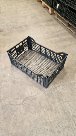 Emtrade 60x40x21cm lichtgewicht krat, zwart, PP, geperforeerd, gebruikt Emtrade 60x40x21cm lichtgewicht krat, zwart, PP, geperforeerd, gebruikt