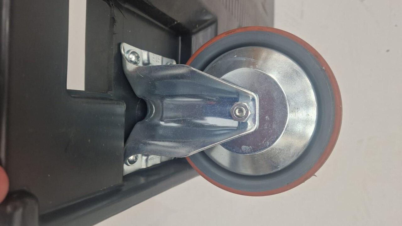 Kunststof Dolly Rolplateau 800x600x200 mm met dubbelwandig dek zwart, gebruikt Kunststof Dolly Rolplateau 800x600x200 mm met dubbelwandig dek zwart, gebruikt