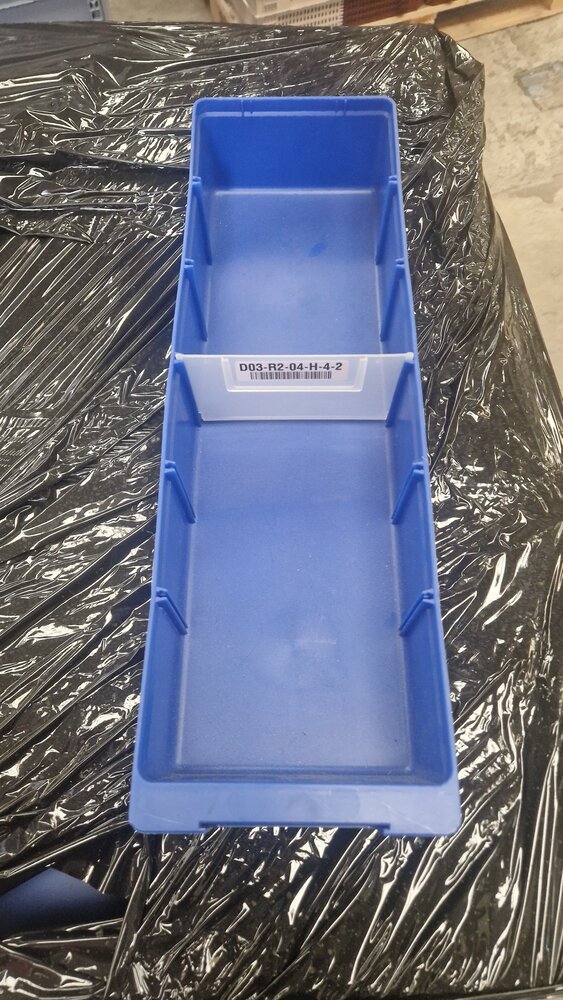 Stellingbak kunststof 495x150x80 mm blauw, gebruikt Stellingbak kunststof 495x150x80 mm blauw, gebruikt