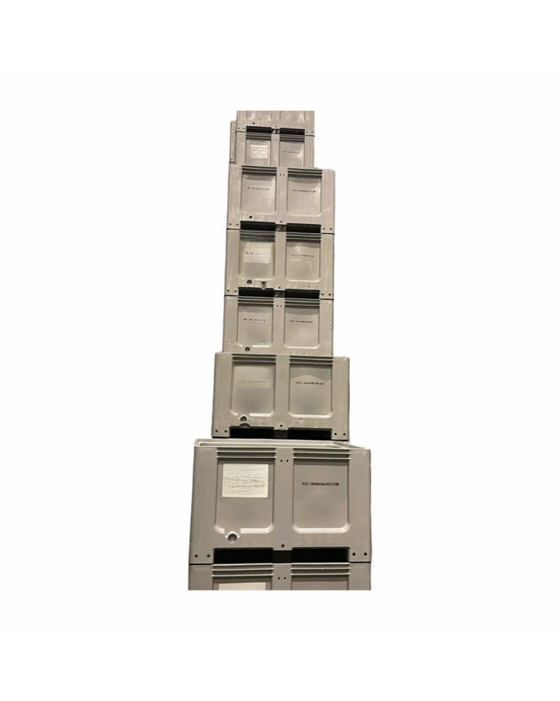 Schoeller Allibert Gebruikte Palletboxen, gesloten, 120x100x76cm met 3 sledes, gebruikt Schoeller Allibert Gebruikte Palletboxen, gesloten, 120x100x76cm met 3 sledes, gebruikt