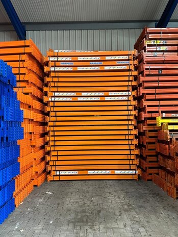 Nedcon NEDCON PR2 Ligger 2700x110x40 mm 2800kg, gebruikt