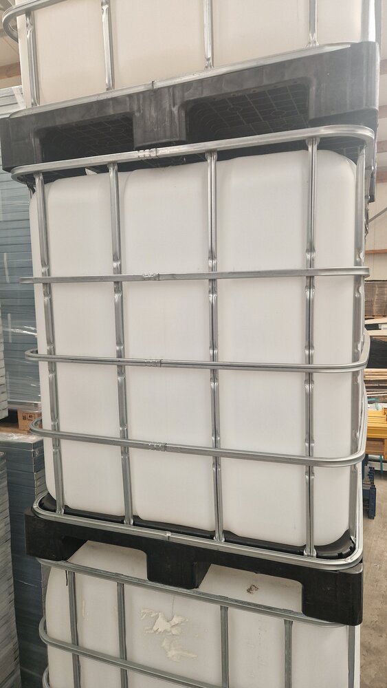 Embox IBC container 1000 liter, 120x100x116 cm, kunststof pallet, gebruikt