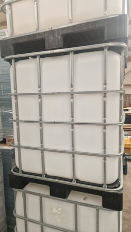Embox IBC container 1000 liter, 120x100x116 cm, kunststof pallet, gebruikt