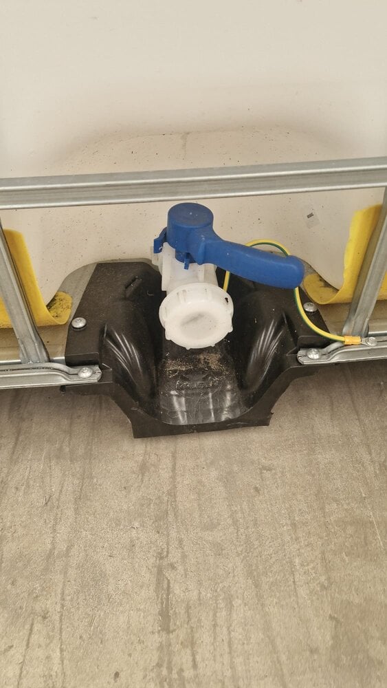 Embox IBC container 1000 liter, 120x100x116 cm, kunststof pallet, gebruikt