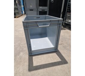 Embox Magazijnbak euronorm 600x400x420mm met grote grijpopening, stapelbaar, grijs, gebruikt (B-keus) Embox Magazijnbak euronorm 600x400x420mm met grote grijpopening, stapelbaar, grijs, gebruikt (B-keus)