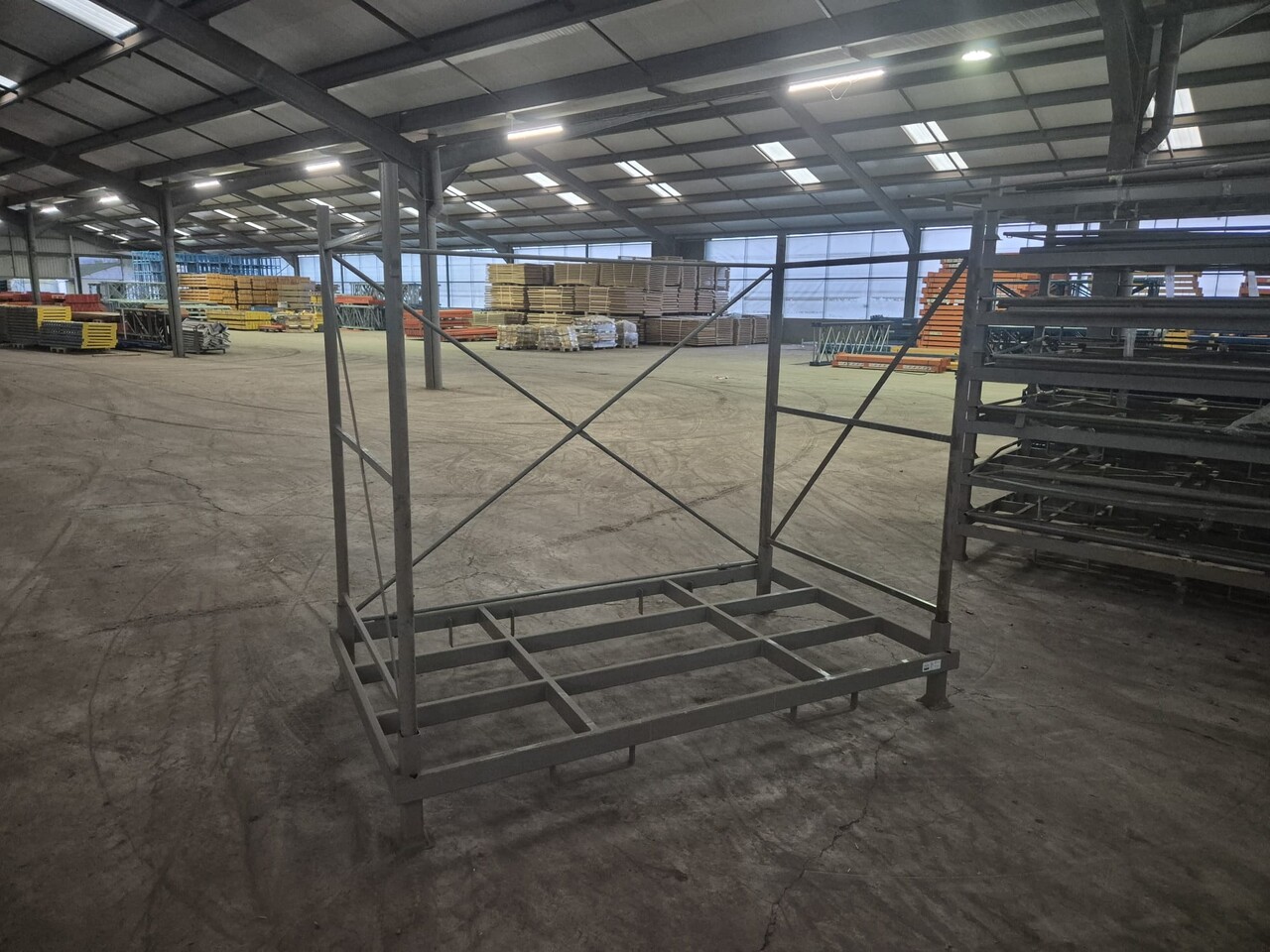 Emtrade  Stapelrek 2350x1350x2020 mm, max. 2000kg, gebruikt Emtrade  Stapelrek 2350x1350x2020 mm, max. 2000kg, gebruikt