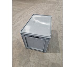 SSI SchÃ¤fer Stapelbak met deksel, 600x400x420 mm, euronorm, grijs kunststof, gebruikt