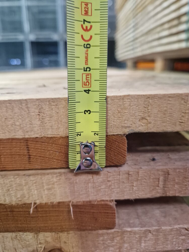 Emtrade Vlonder vurenhout, 100% gesloten mes-groef, gebruikt Emtrade Vlonder vurenhout, 100% gesloten mes-groef, gebruikt