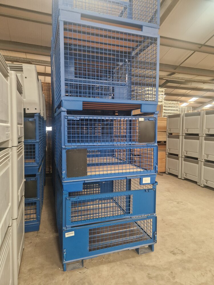 Emtrade Gitterbox 1240x835x970mm blauw, gebruikt (als nieuw) Emtrade Gitterbox 1240x835x970mm blauw, gebruikt (als nieuw)