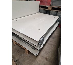 Emtrade Trespa plaat 140x80cm, wit, 10mm dik, gebruikt Emtrade Trespa plaat 140x80cm, wit, 10mm dik, gebruikt