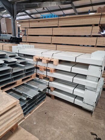 Entresolvloer 750kg/m2, gebruikt Entresolvloer 750kg/m2, gebruikt