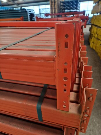 Ramada Ramada Ligger 2680x105x50 mm oranje, gebruikt