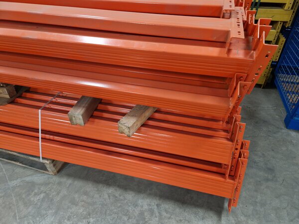Ramada Ramada Ligger 3600x125x50 mm oranje, gebruikt Ramada Ramada Ligger 3600x125x50 mm oranje, gebruikt