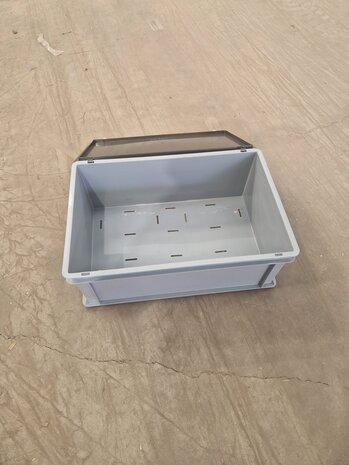 Emtrade Stapelbak met deksel, 600x400x220 mm, euronorm, grijs pp, gebruikt
