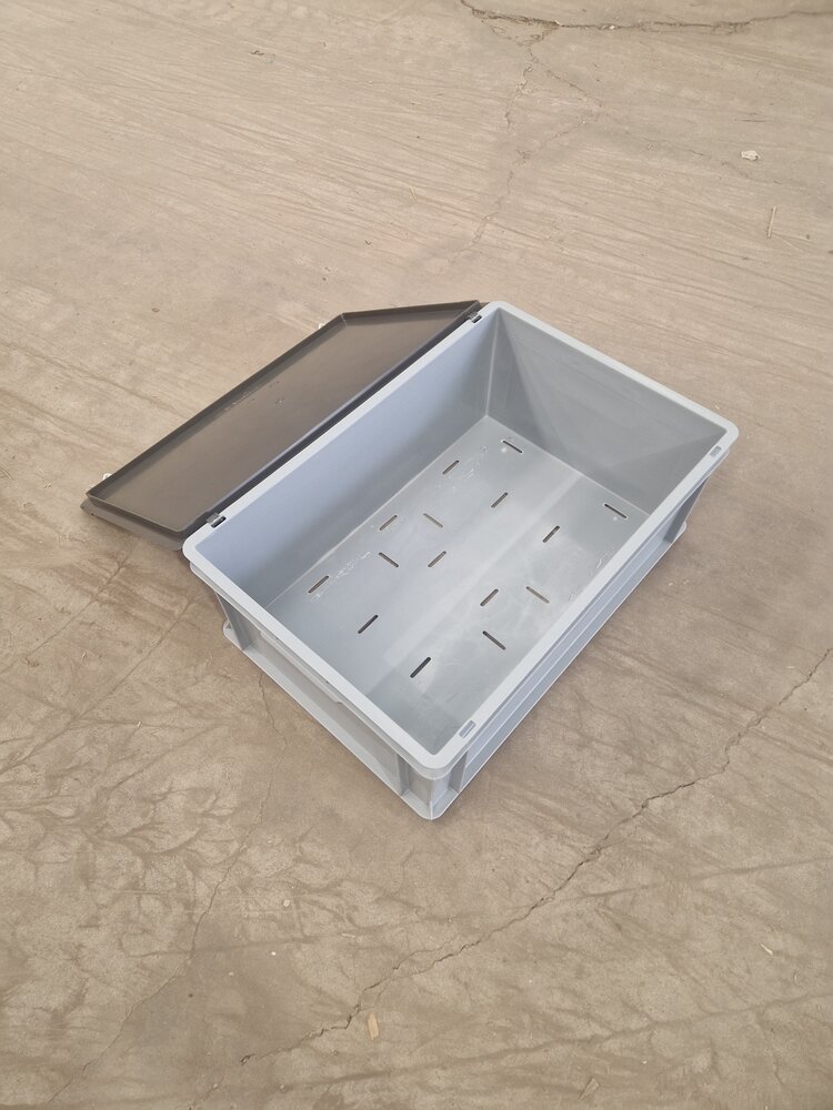 Emtrade Stapelbak met deksel, 600x400x220 mm, euronorm, grijs pp, gebruikt