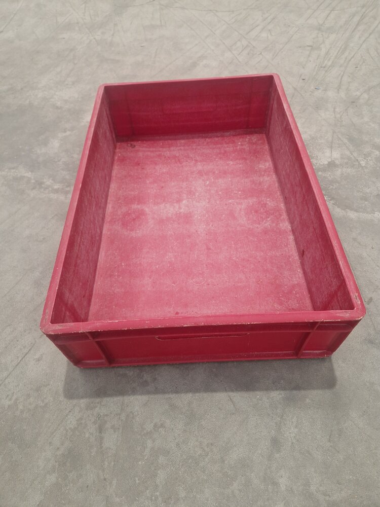 Stapelbak, 600x400x145 mm, euronorm, rood hdpe, gebruikt
