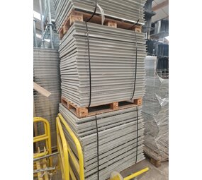 Emtrade Gaaslegbord 1180x1060mm (voor 1100mm diep) grijs, gebruikt Emtrade Gaaslegbord 1180x1060mm (voor 1100mm diep) grijs, gebruikt
