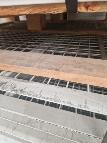 Emtrade Gaaslegbord 1180x1060mm (voor 1100mm diep) grijs, gebruikt Emtrade Gaaslegbord 1180x1060mm (voor 1100mm diep) grijs, gebruikt