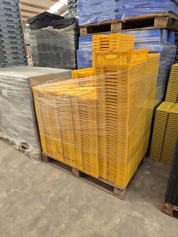 Emtrade Klapkrat, 400x300x110 mm, geel kunststof, gebruikt Emtrade Klapkrat, 400x300x110 mm, geel kunststof, gebruikt