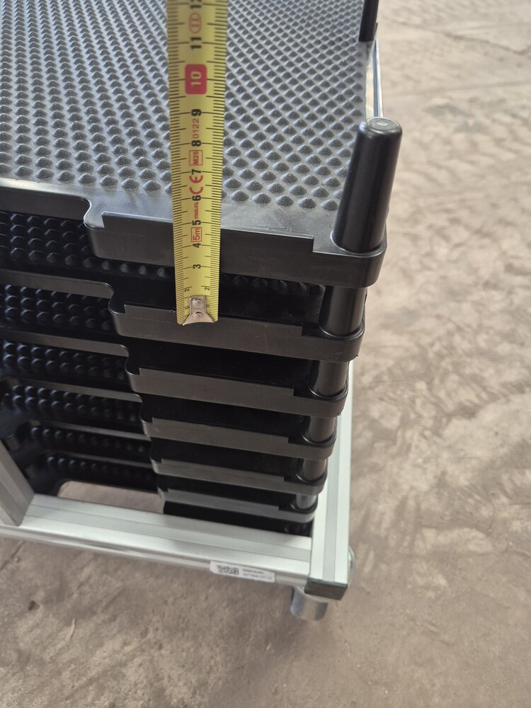 Emtrade Systeemwagen, pcb system cart, 110x67x80cm, 4 zwenkwielen met rem, gebruikt Emtrade Systeemwagen, pcb system cart, 110x67x80cm, 4 zwenkwielen met rem, gebruikt