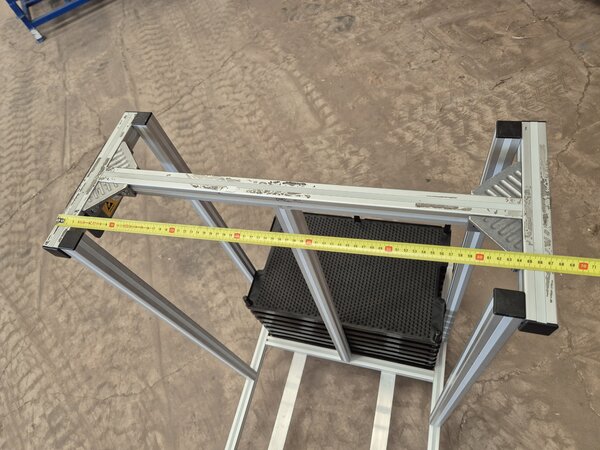 Emtrade Systeemwagen, pcb system cart, 110x67x80cm, 4 zwenkwielen met rem, gebruikt Emtrade Systeemwagen, pcb system cart, 110x67x80cm, 4 zwenkwielen met rem, gebruikt